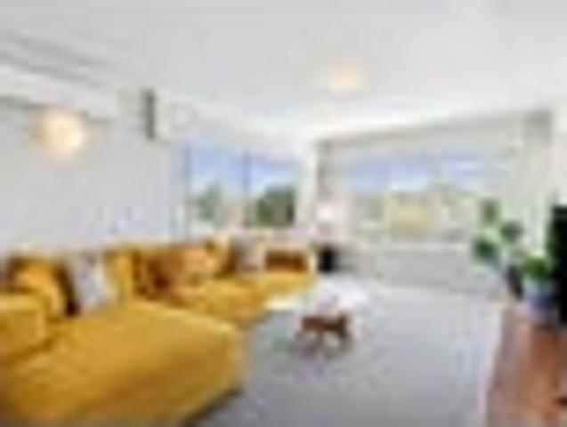 Townhouse for sale in Three Kings