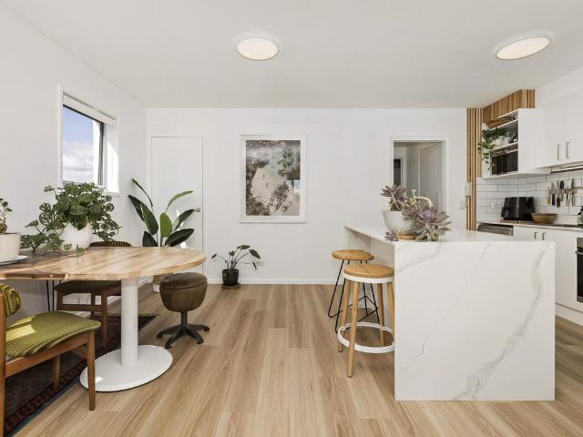 Apartment for sale in Gungahlin, Franklin