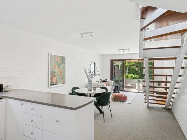 Townhouse for rent in Subiaco Po, Western Australia
