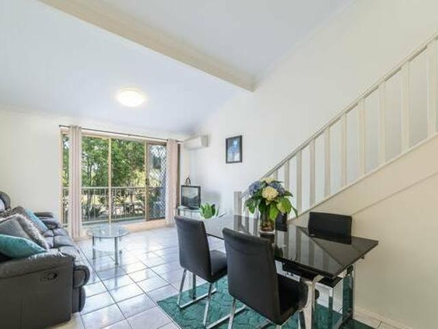 House for sale in Gold Coast City, Fernbrook