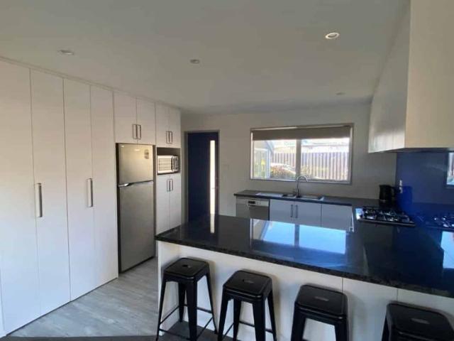 House for rent in Chaslands, Canterbury