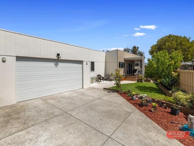 House for sale in Cowes, Victoria
