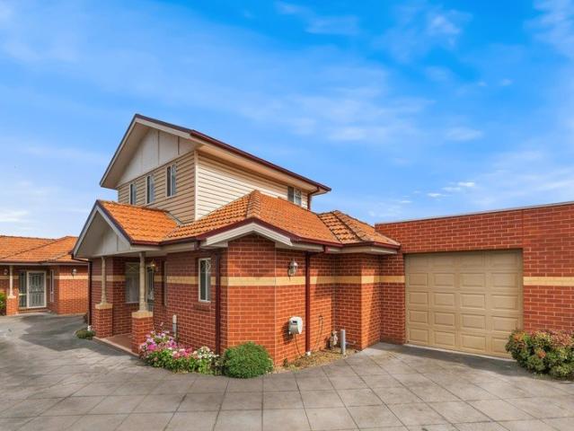 Townhouse for rent in Camerons Creek, Victoria