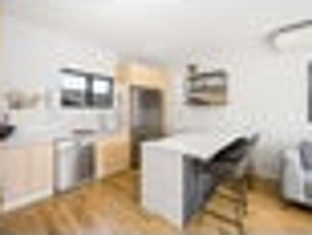 Apartment for sale in Oratia, Oroua County