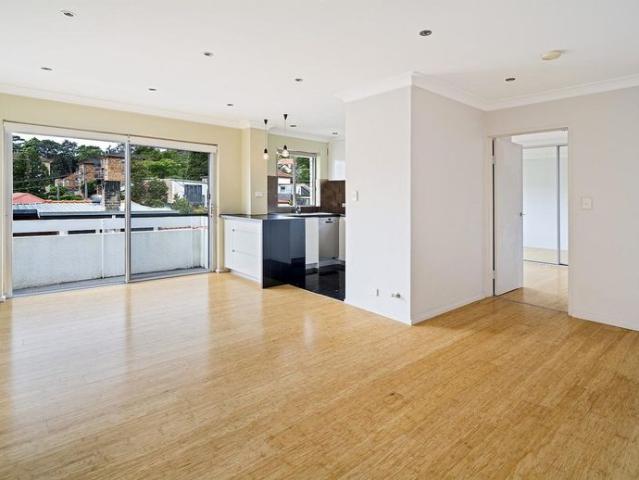 Apartment for rent in Lower North Shore, Sydney