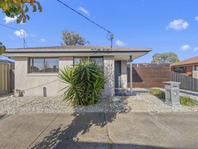 House for rent in Altona Green, Melbourne