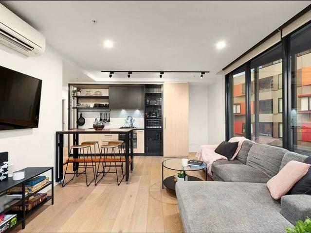 Apartment for rent in Essendon North, Melbourne