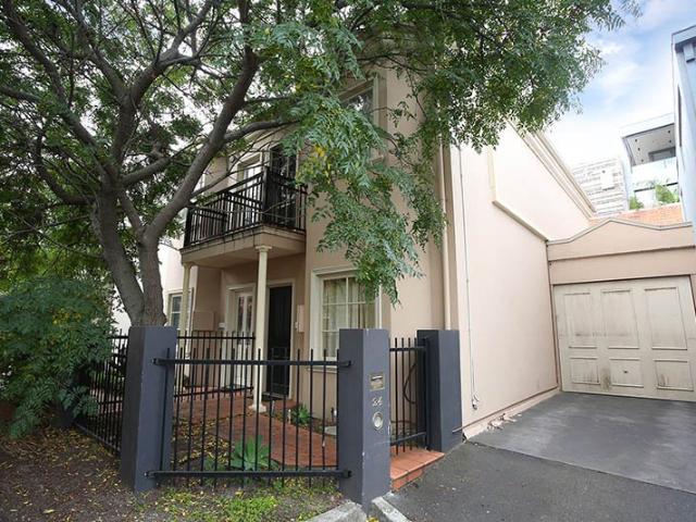 Townhouse for rent in Camerons Creek, Victoria