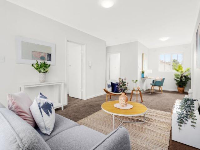 Apartment for rent in Carnegie, Melbourne