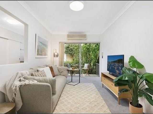 Apartment for rent in Lower North Shore, Sydney