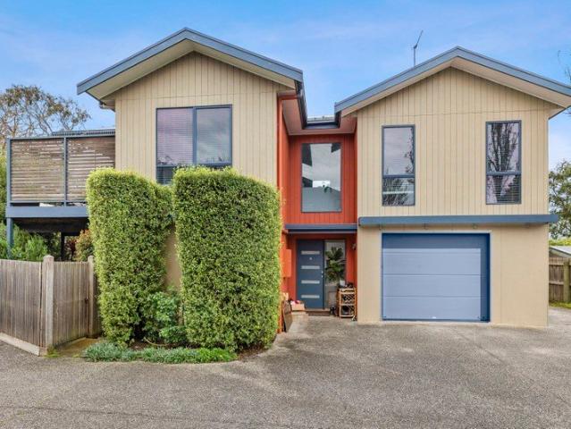 Townhouse for sale in Anglesea, Victoria