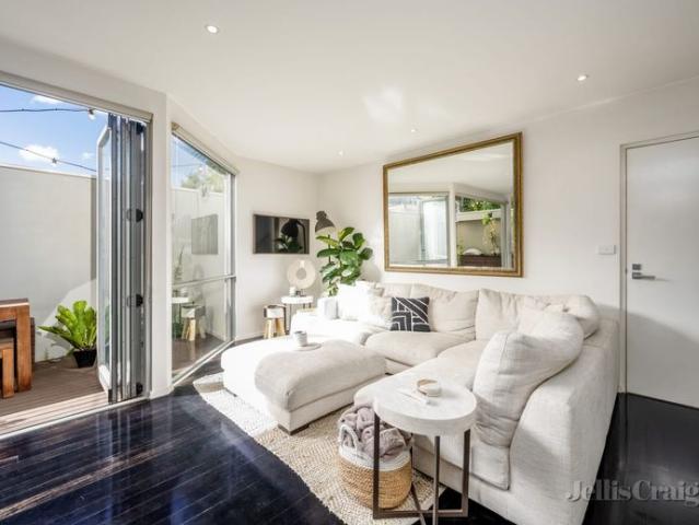 Townhouse for rent in Camerons Creek, Victoria