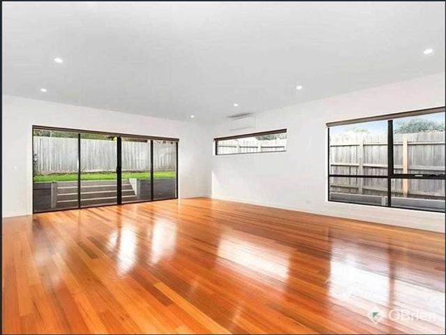 Townhouse for rent in Camerons Creek, Victoria