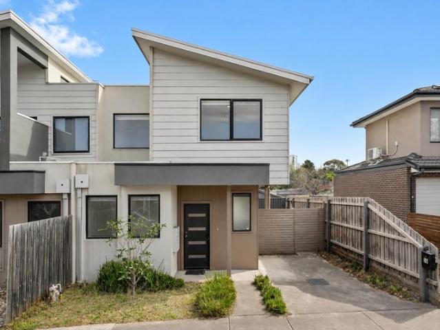 Townhouse for sale in Camerons Creek, Victoria
