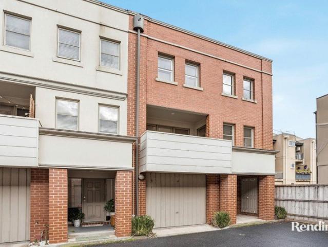 Townhouse for sale in Camerons Creek, Victoria