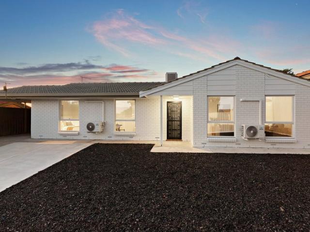 House for rent in Huntfield Heights, Adelaide