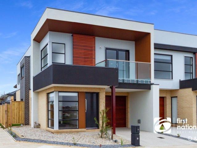 Townhouse for rent in Camerons Creek, Victoria