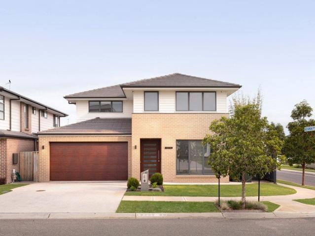 House for sale in Gledswood Hills, Sydney
