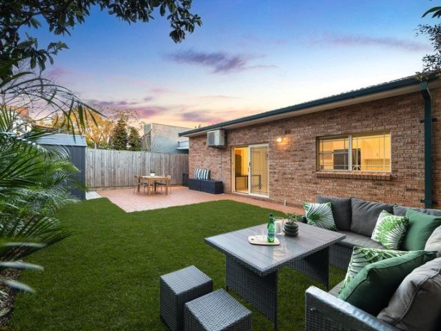 House for sale in Lower North Shore, Sydney