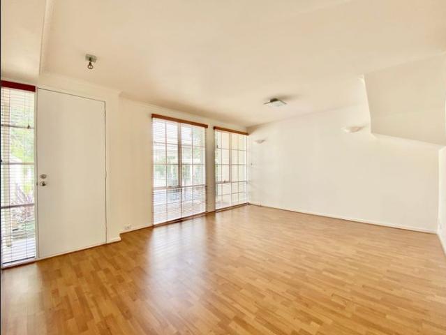 Townhouse for rent in Camerons Creek, Victoria
