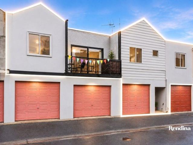Townhouse for sale in Camerons Creek, Victoria