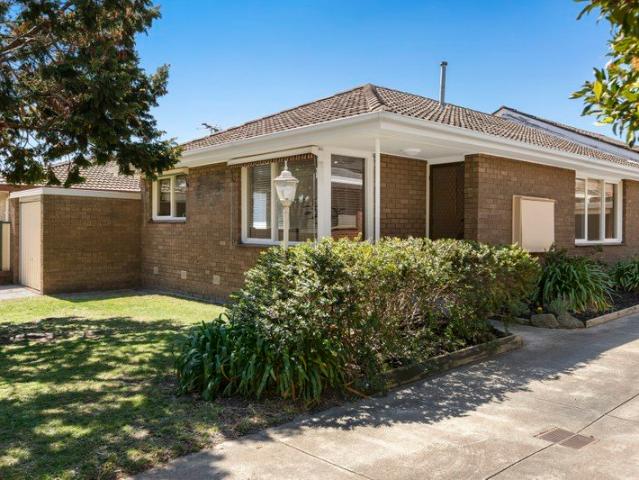 Apartment for sale in Cheltenham, Melbourne