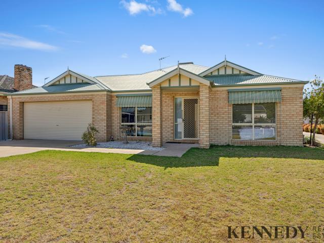 Apartment for sale in Yarrawonga, Victoria