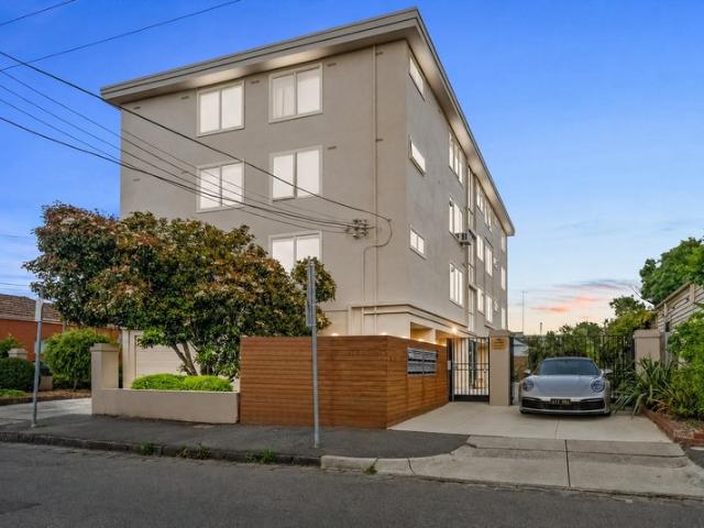 Apartment for sale in Camerons Creek, Victoria