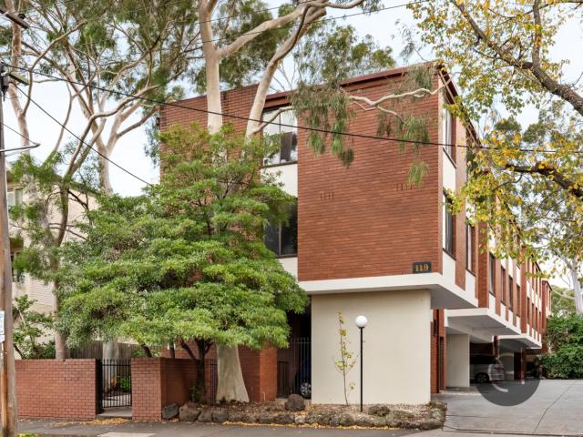 Apartment for rent in Newmarket, Melbourne