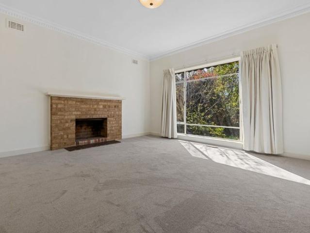 House for rent in Box Hill South, Melbourne