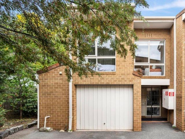 Townhouse for sale in Camerons Creek, Victoria