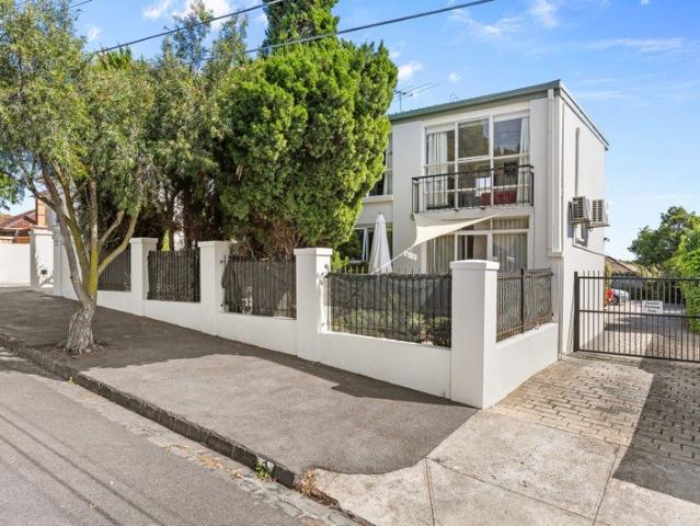 Apartment for sale in Camerons Creek, Victoria