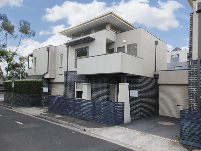 Townhouse for rent in Camerons Creek, Victoria