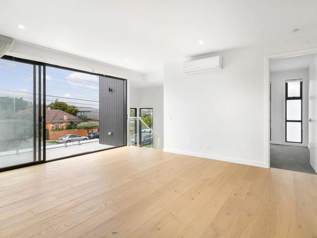 Townhouse for rent in Camerons Creek, Victoria