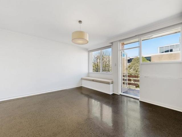 Apartment for rent in Elwood, Melbourne