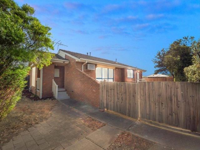 House for rent in Windsor Park, Melbourne