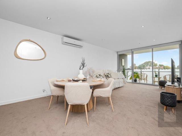 Apartment for sale in WillowPark Estate, Melbourne