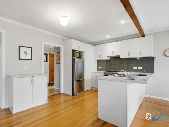 House for sale in Loch Sport, Victoria