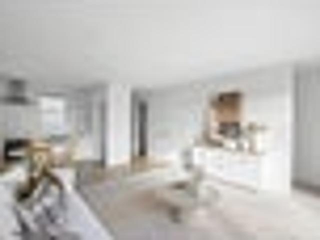 Townhouse for sale in Edgeware, Canterbury