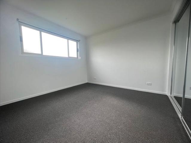 Townhouse for rent in Camerons Creek, Victoria