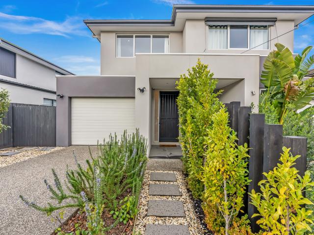 House for sale in Hampton East