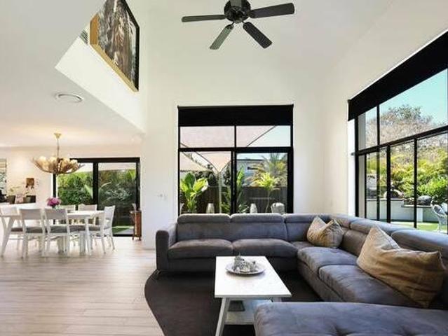 House for sale in Gold Coast City, Fernbrook