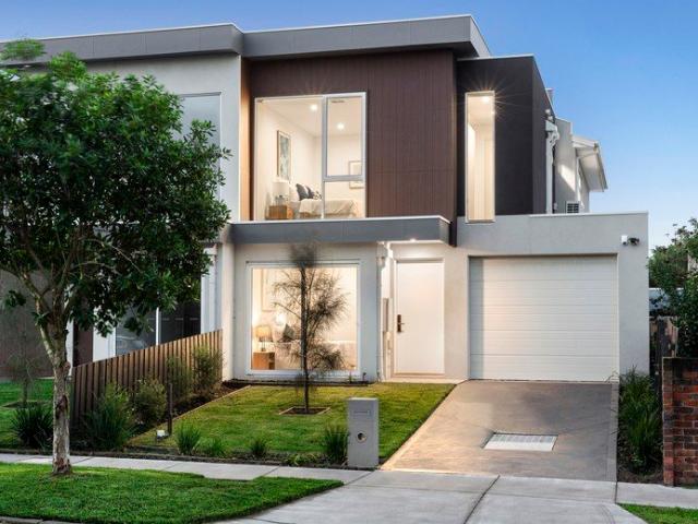 Townhouse for sale in Camerons Creek, Victoria