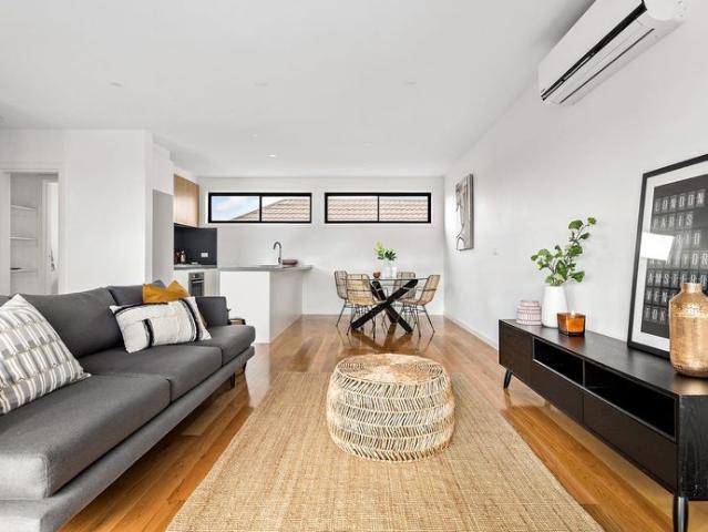 Townhouse for rent in Yarraville, Melbourne