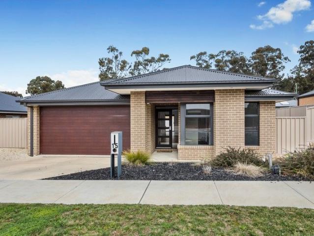 House for sale in Mckenzie Hill, Victoria