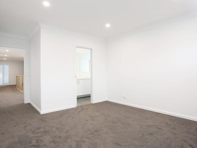 Townhouse for rent in Camerons Creek, Victoria