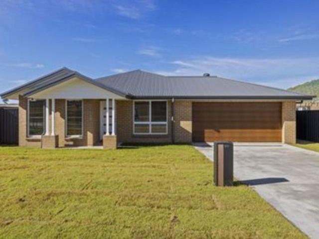 House for sale in Brisbane Grove, New South Wales
