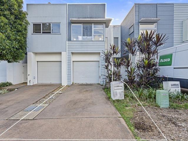 Townhouse for sale in Fernbrook, Queensland