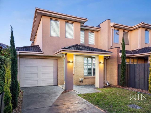 Townhouse for sale in Camerons Creek, Victoria