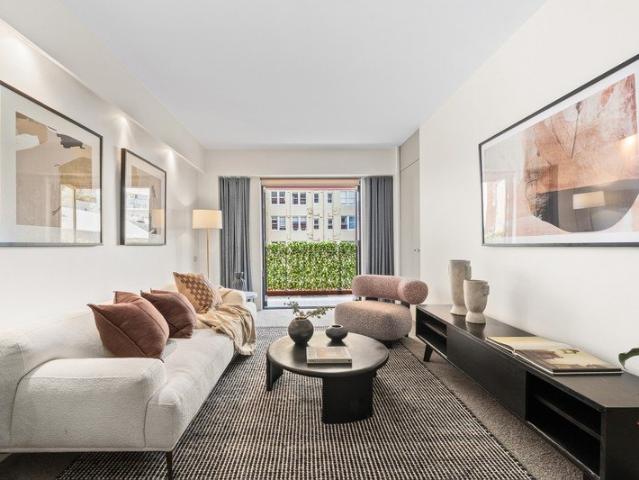 Apartment for sale in Elizabeth Bay, Sydney